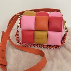 Kate Spade New York
Boxxy smooth leather large
Crossbody bag